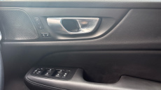 Volvo V60 2.0 B4P Ultra Dark 5dr Auto Petrol Estate